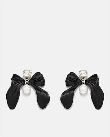 Pirouette Pearl Earrings