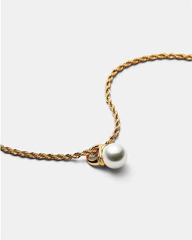 En Pointe Pearl Pendant Necklace