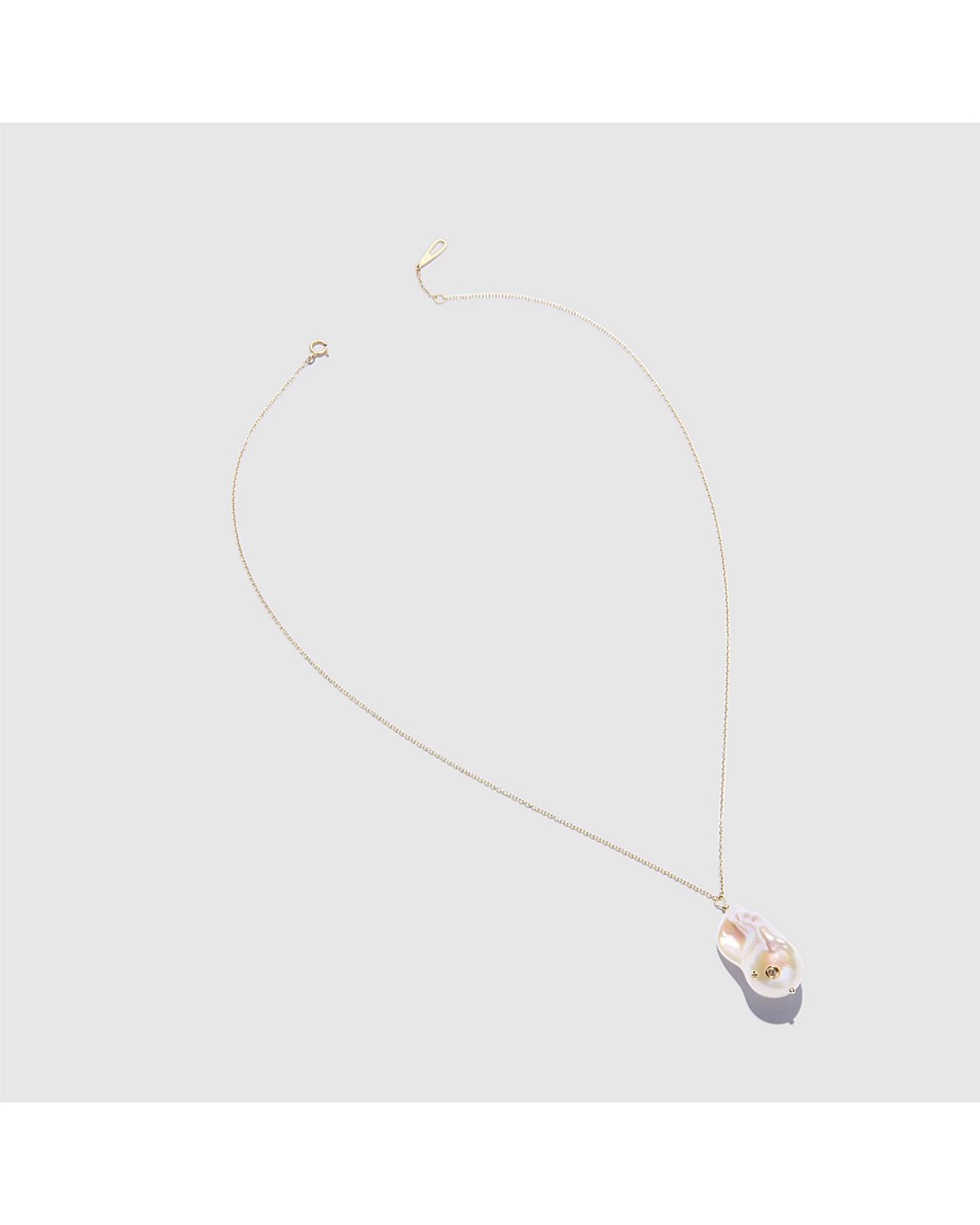 cosmos 9k necklace