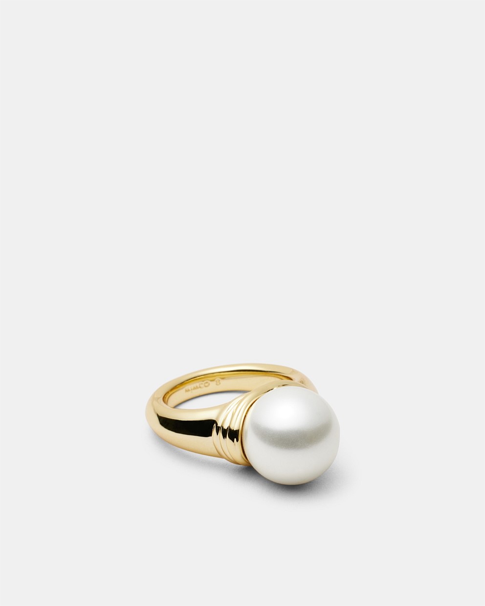 En Pointe Pearl Ring