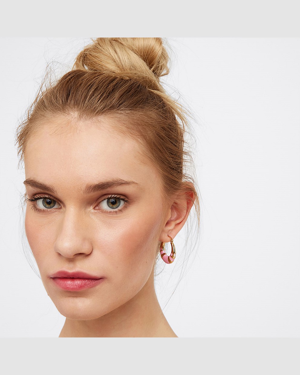 LUSTRE HOOP EARRINGS