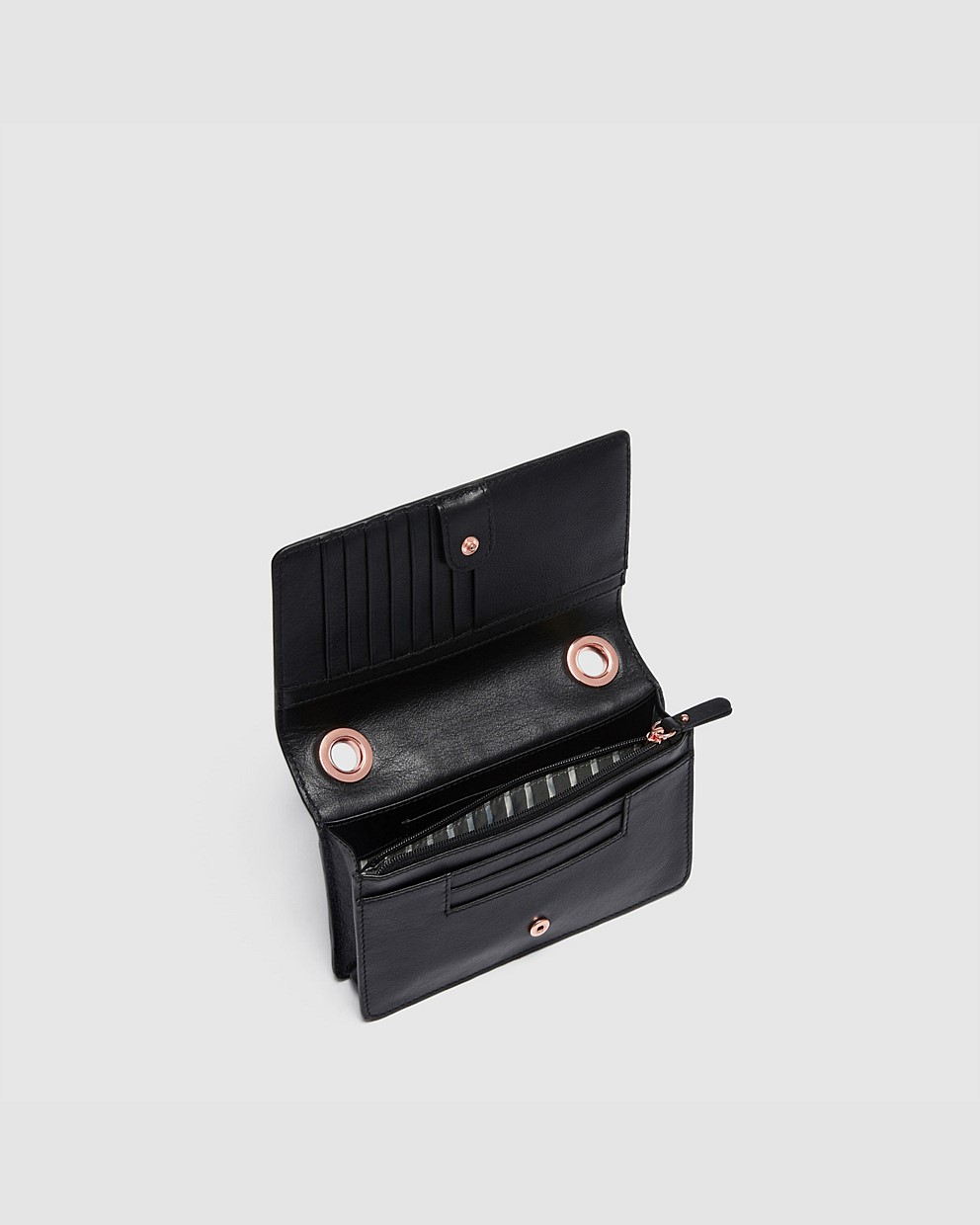 LEATHER ETERNITY WALLET ON CHAIN