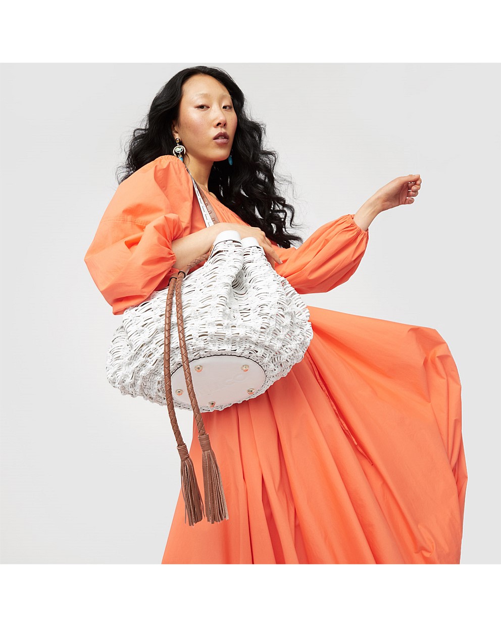 LEATHER SELVA BUCKET BAG