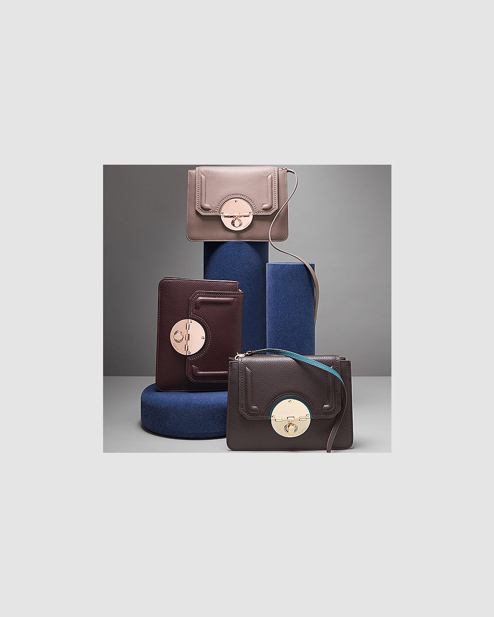 TURNLOCK SLING HIP BAG