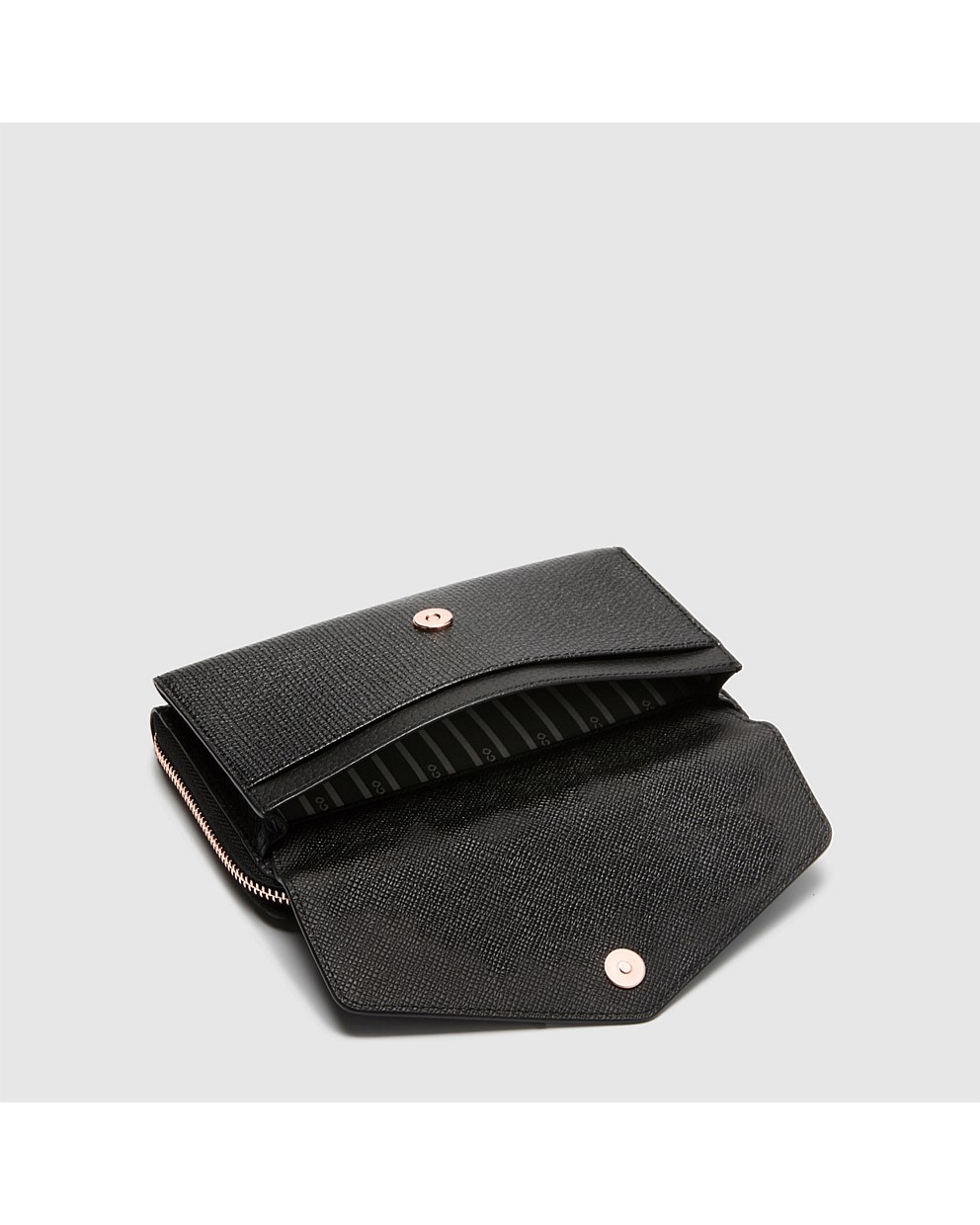 d-vine travel  extra large wallet