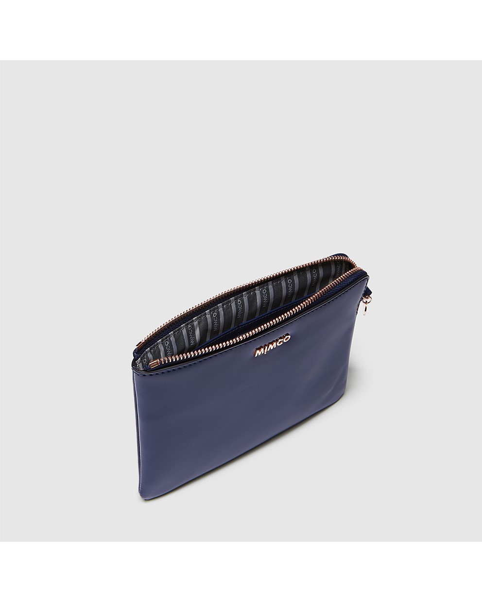 Classico Medium Pouch