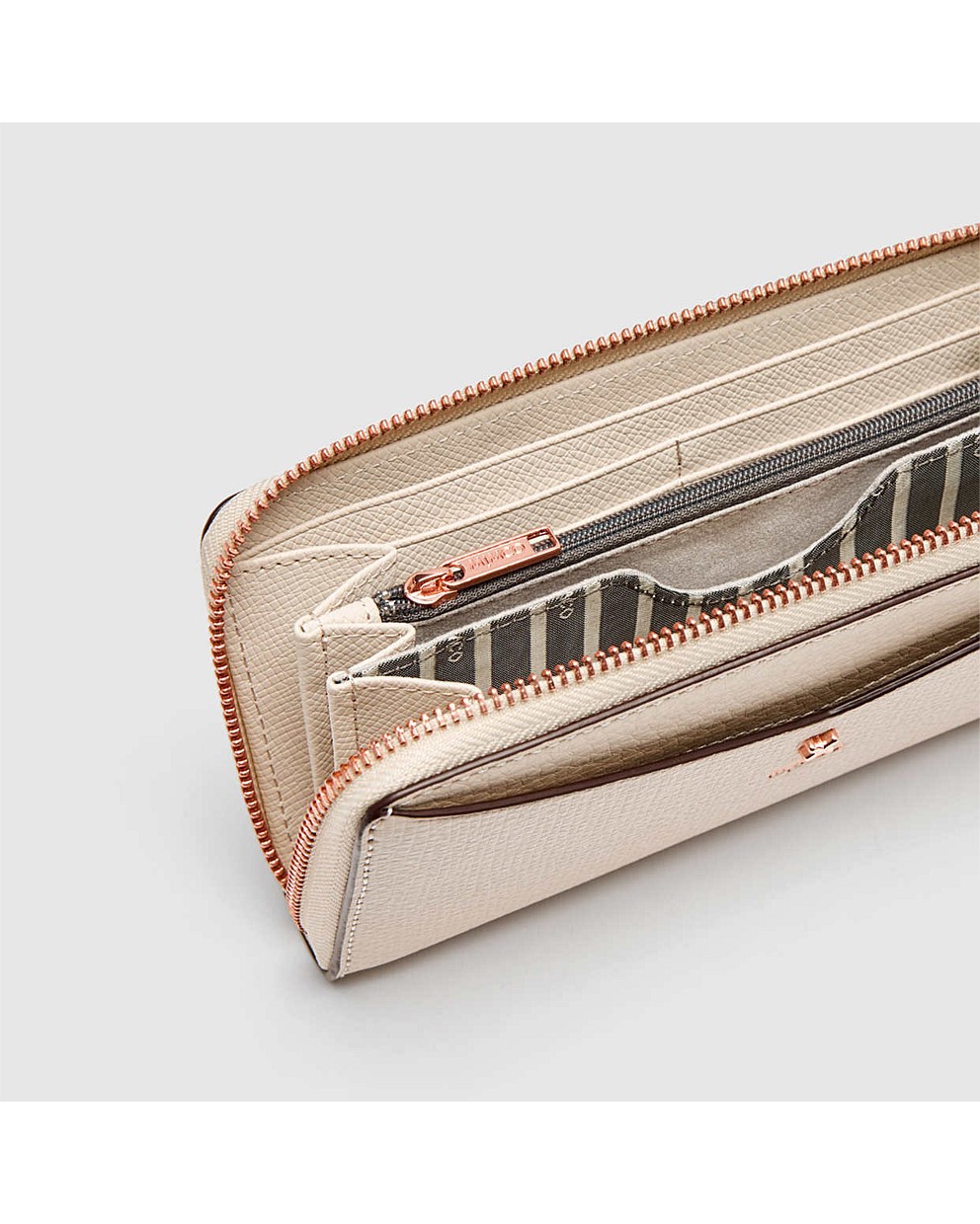 D-Vine Large Wallet