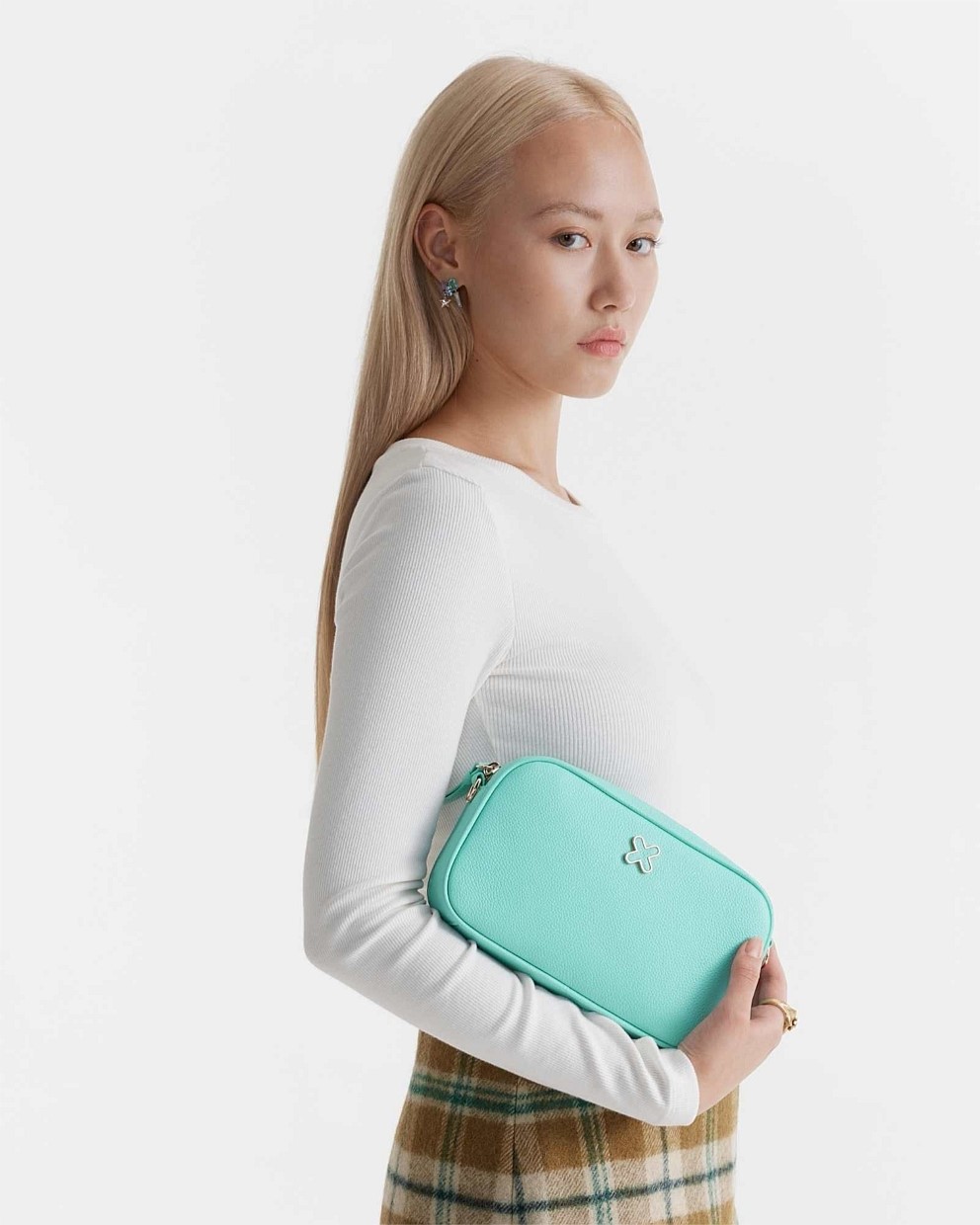 Hendrix Pouch