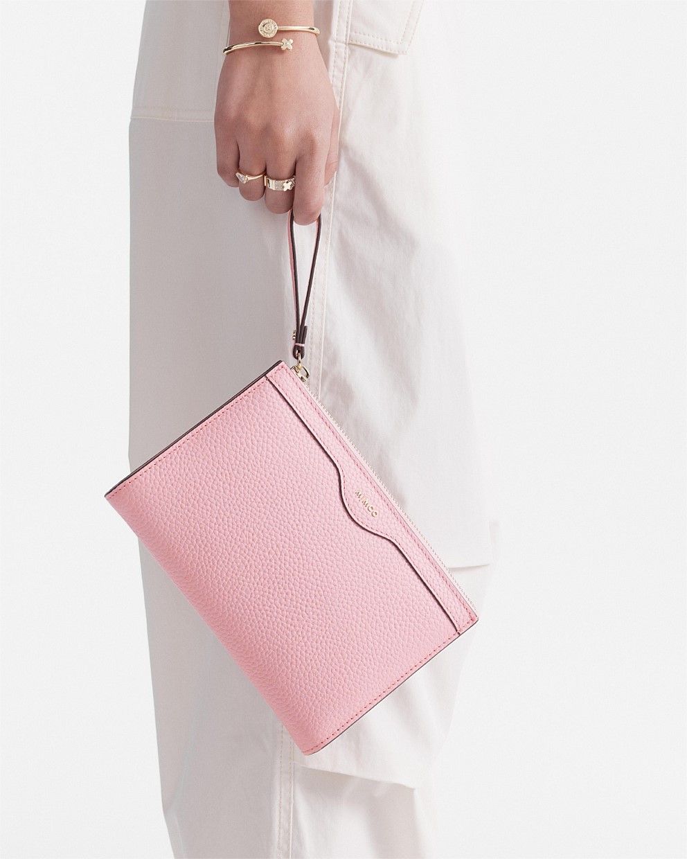 Jett Medium Pouch