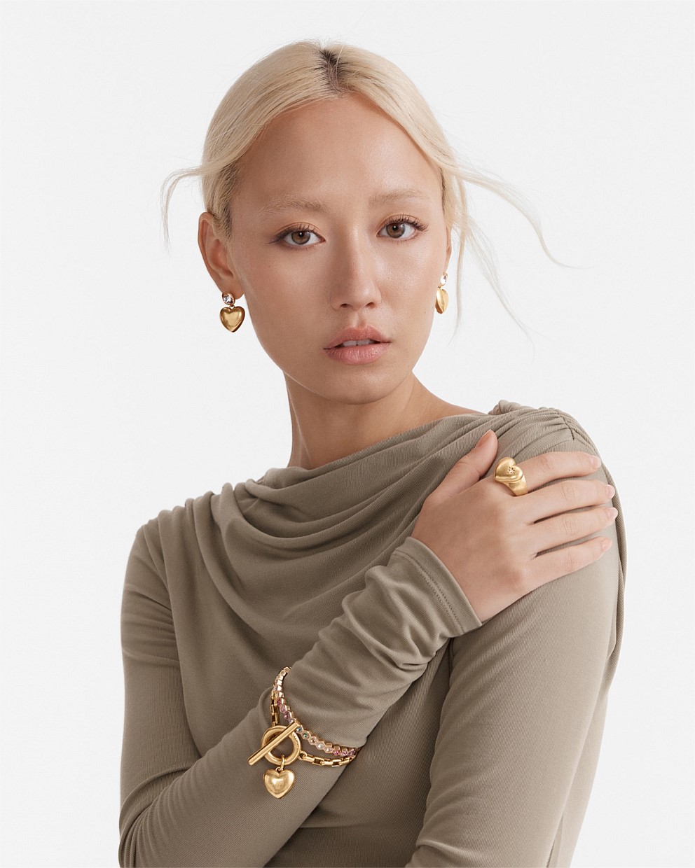 Affaire Drop Earrings