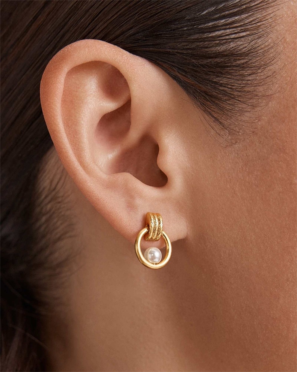 Clique Pearl Stud Earrings
