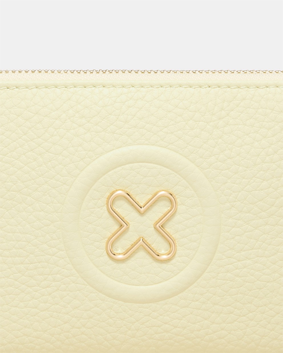 Bay Medium Pouch