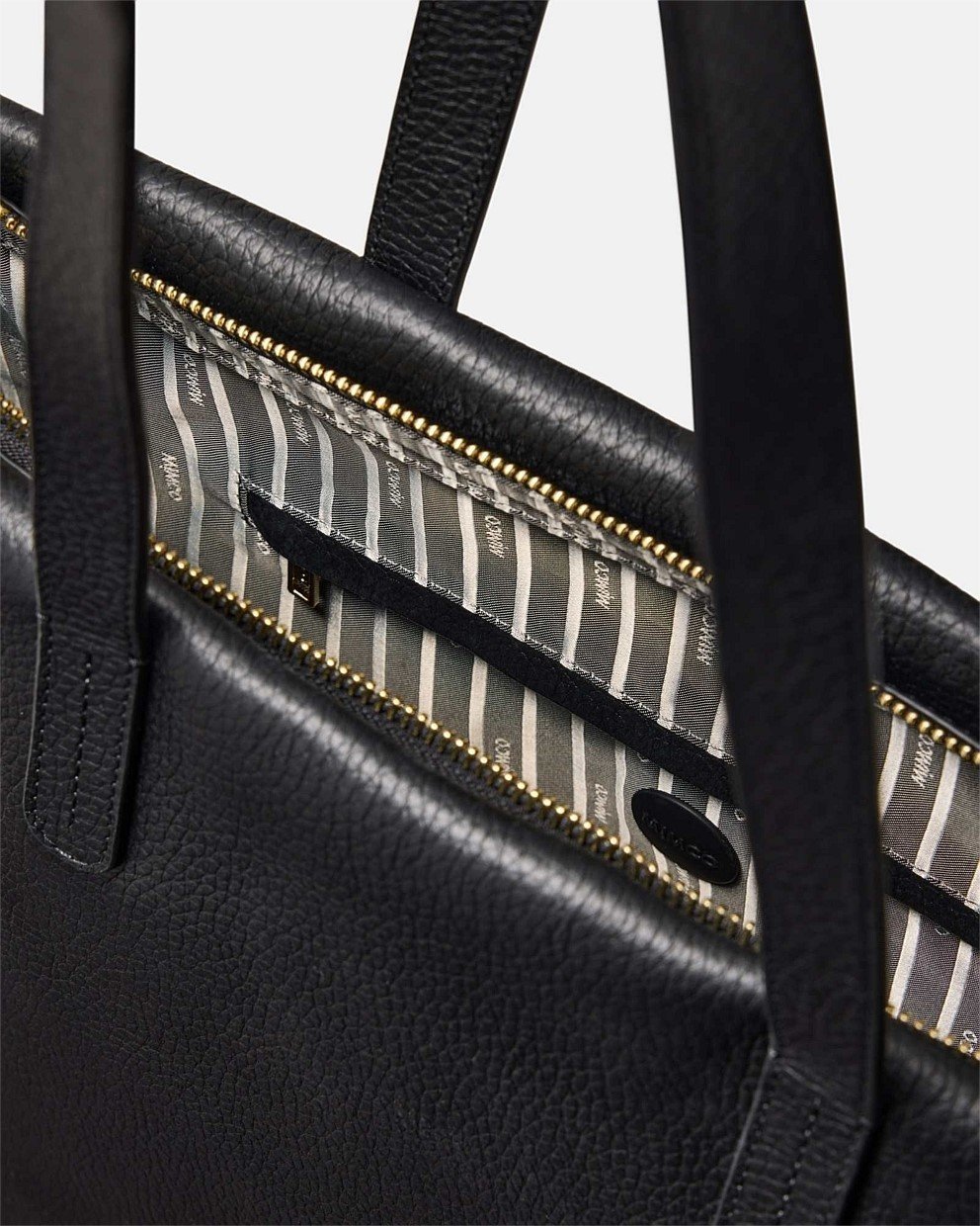 Bay Tote Bag