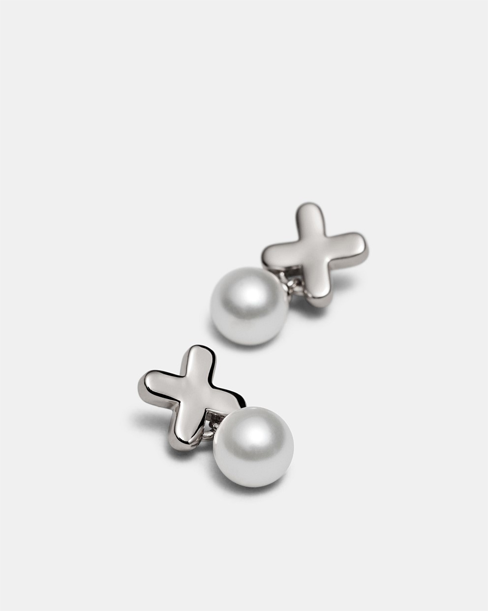 Essense Pearl Stud Earrings