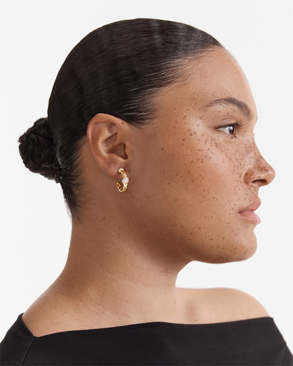 Essense Pearl Hoop Earrings
