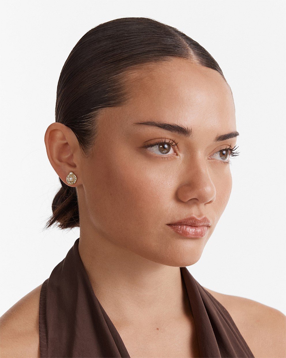 Encanto Pearl Stud Earrings