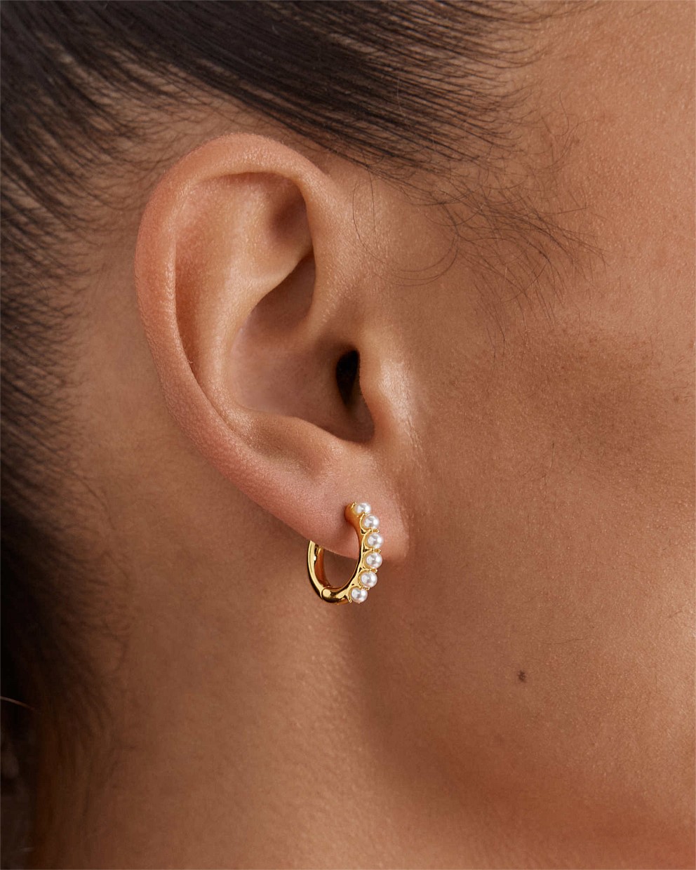 En Pointe Hoop Earrings