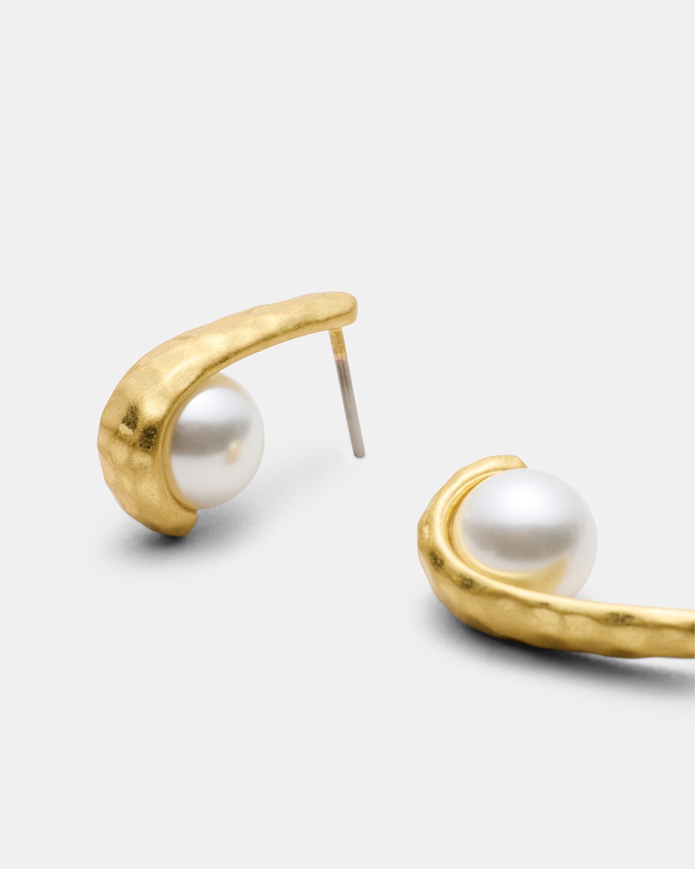 Forge Pearl Stud Earrings