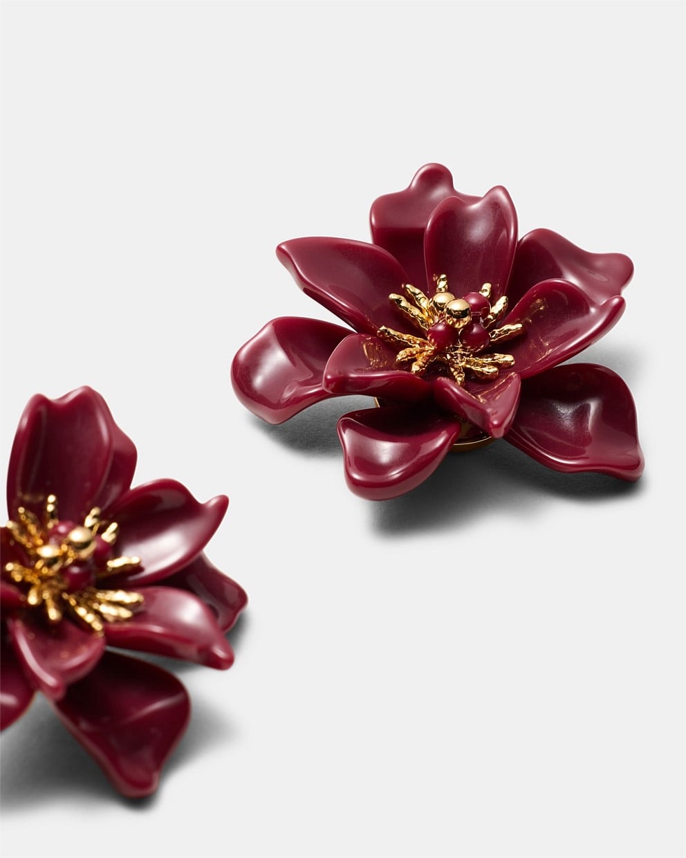 Vienne Flower Stud Earrings